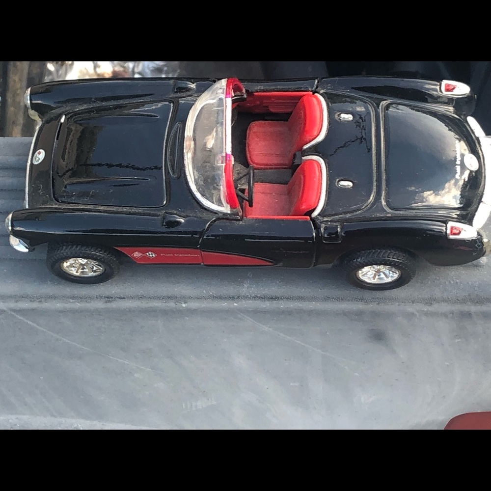 COPY - Antique pictures of corvettes from 1953-1994 comes - Picture 3 of 5